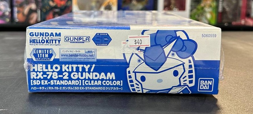 Hello Kitty & RX-78-2 Gundam
